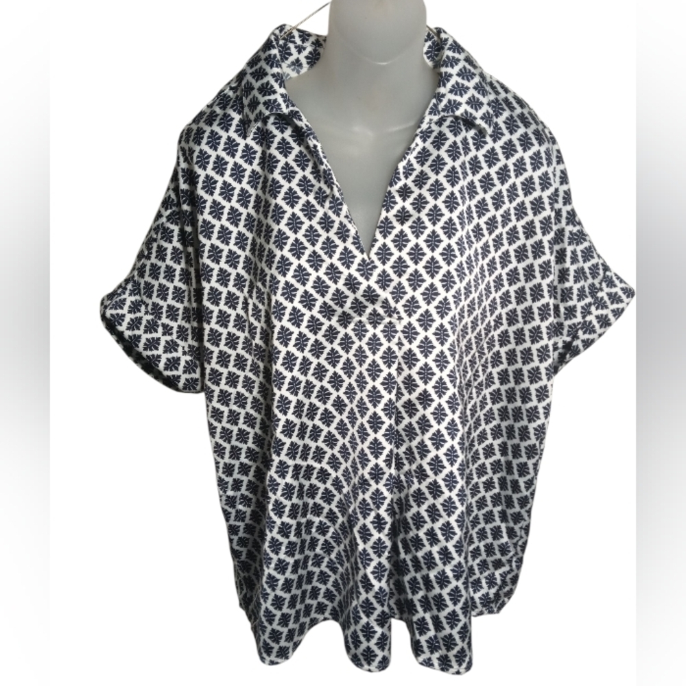 J. Jill Printed A‑Line Top Leaf Print Tunic  Relaxed Fit  Black White Print SZ M
